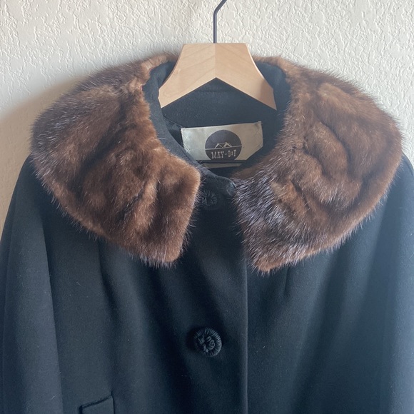 VINTAGE black fur collared wool jacket - Picture 2 of 7